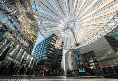 Einkaufszentrum, Typ Urban-Entertainment-Center ✩ Sony Center am Potsdamer Platz in Berlin