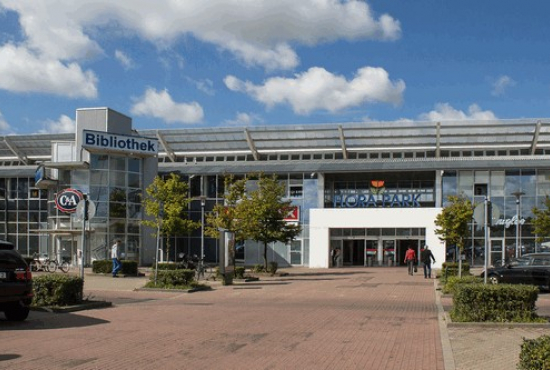 Einkaufszentrum, Typ Shopping-Center ✩ Flora-Park in Magdeburg