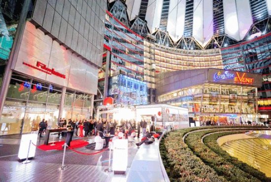 Einkaufszentrum, Typ Urban-Entertainment-Center ✩ Sony Center am Potsdamer Platz in Berlin