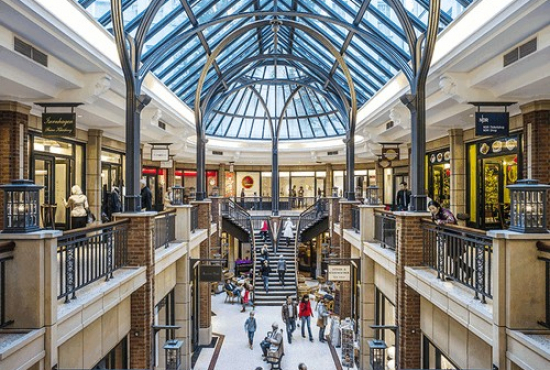 Einkaufszentrum, Typ Passage ✩ Levantehaus in Hamburg